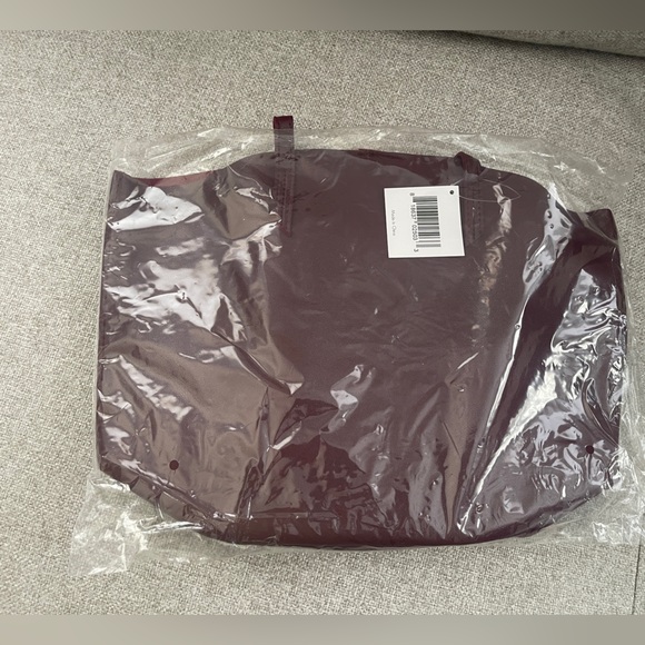 NWT Beauty Bundle - Picture 2 of 3